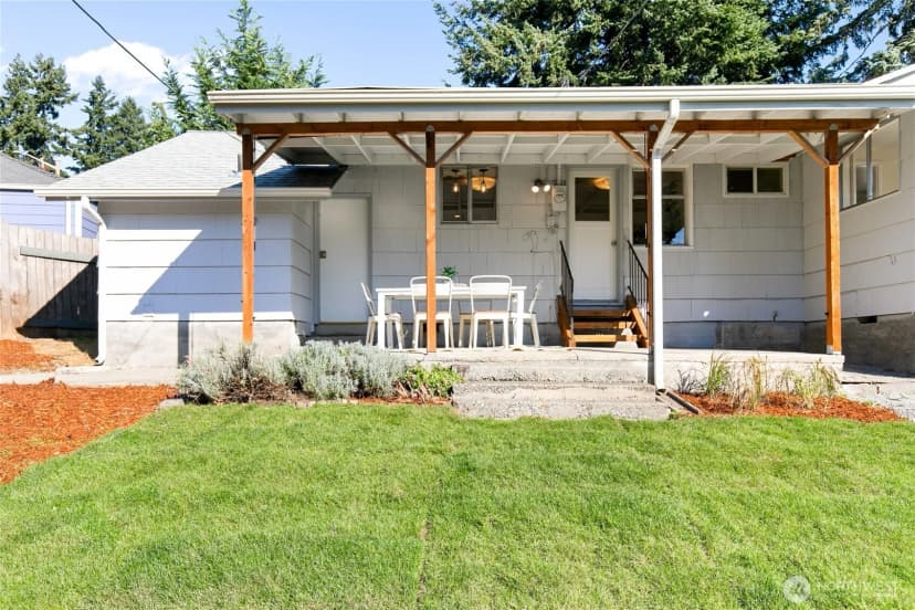 Property photo for 551 Grandey Way Ne, Renton photo 19