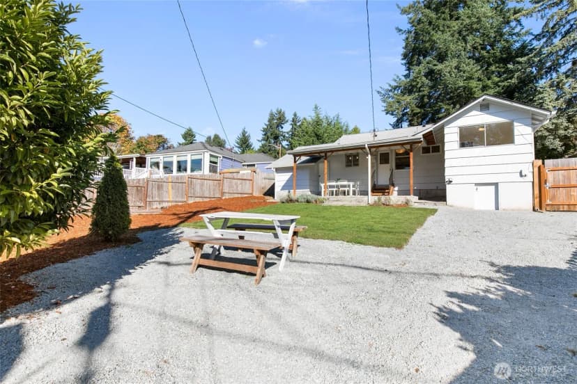 Property photo for 551 Grandey Way Ne, Renton photo 22