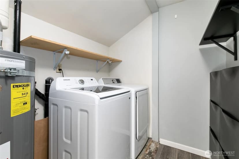 Property photo for 551 Grandey Way Ne, Renton photo 18