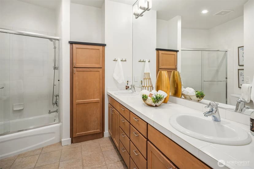 Property photo for 2246 81st Avenue Se, Mercer Island photo 21
