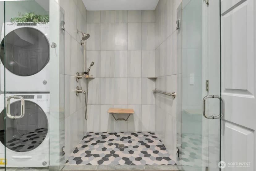 Property photo for 20204 Island Parkway E, Lake Tapps photo 14