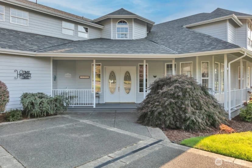 Property photo for 20204 Island Parkway E, Lake Tapps photo 3