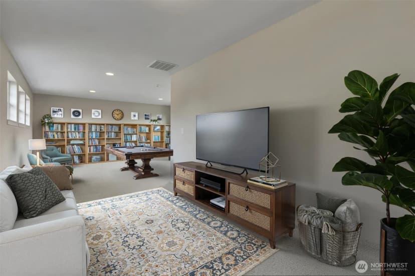 Property photo for 20204 Island Parkway E, Lake Tapps photo 24