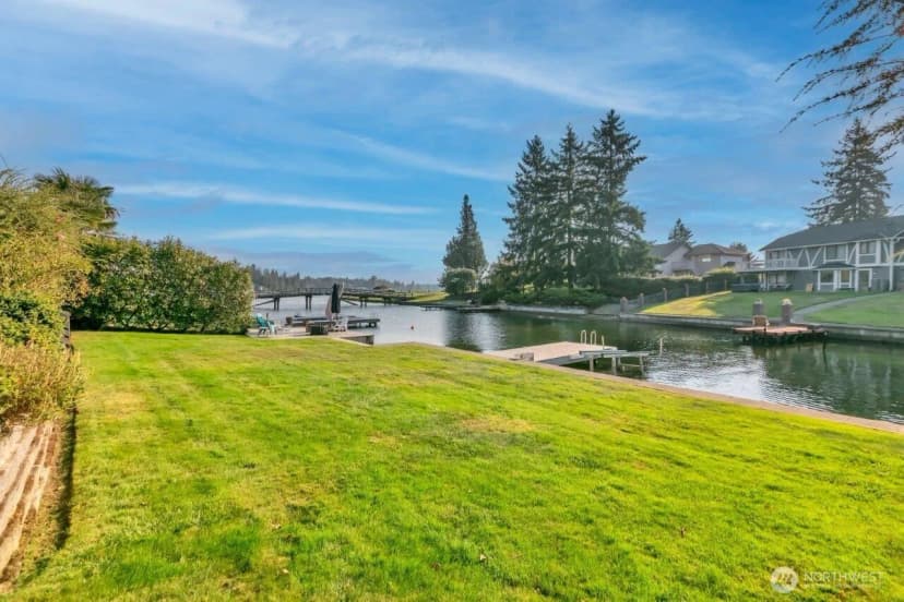 Property photo for 20204 Island Parkway E, Lake Tapps photo 29