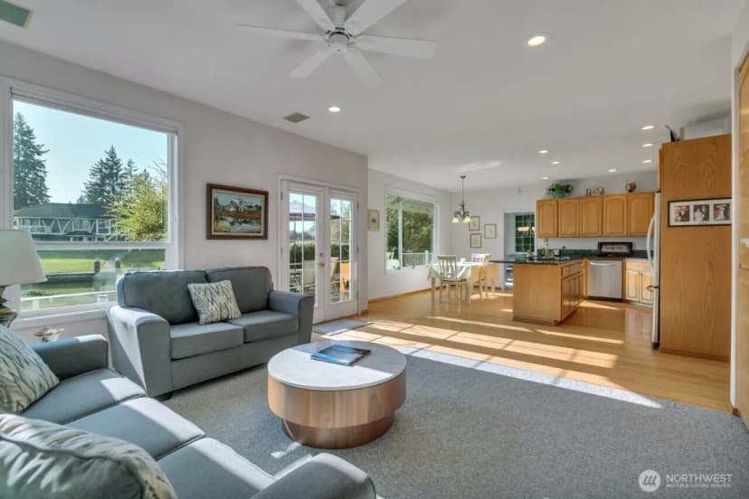 Property photo for 20204 Island Parkway E, Lake Tapps photo 11