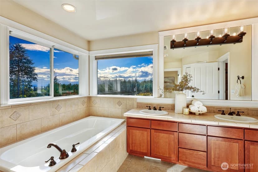 Property photo for 7808 45th Avenue Sw, Seattle photo 24