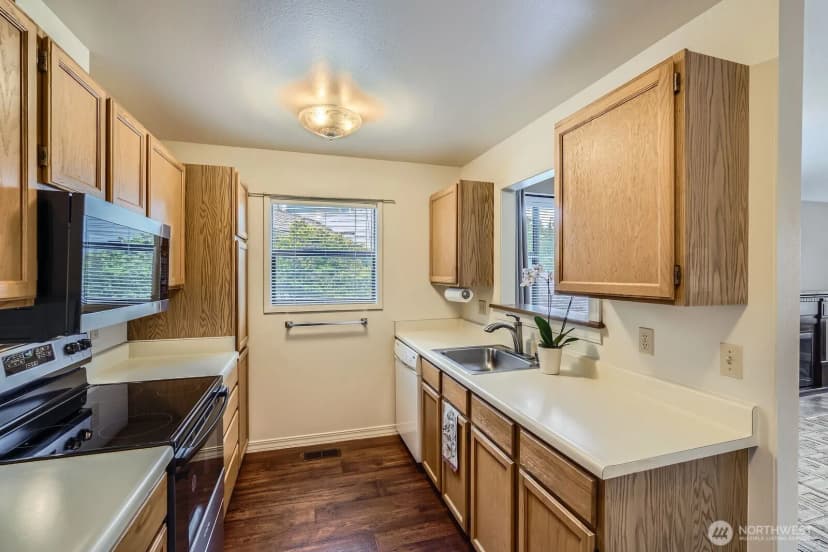 Property photo for 4105 Providence Point Drive Se, Issaquah photo 16
