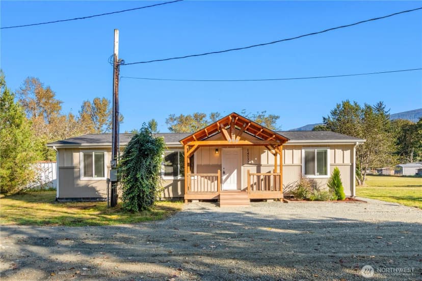 Property photo for 14532 387th Avenue Se, Gold Bar photo 2