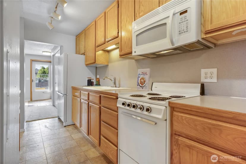 Property photo for 359 7th Street Se #2, Puyallup photo 9