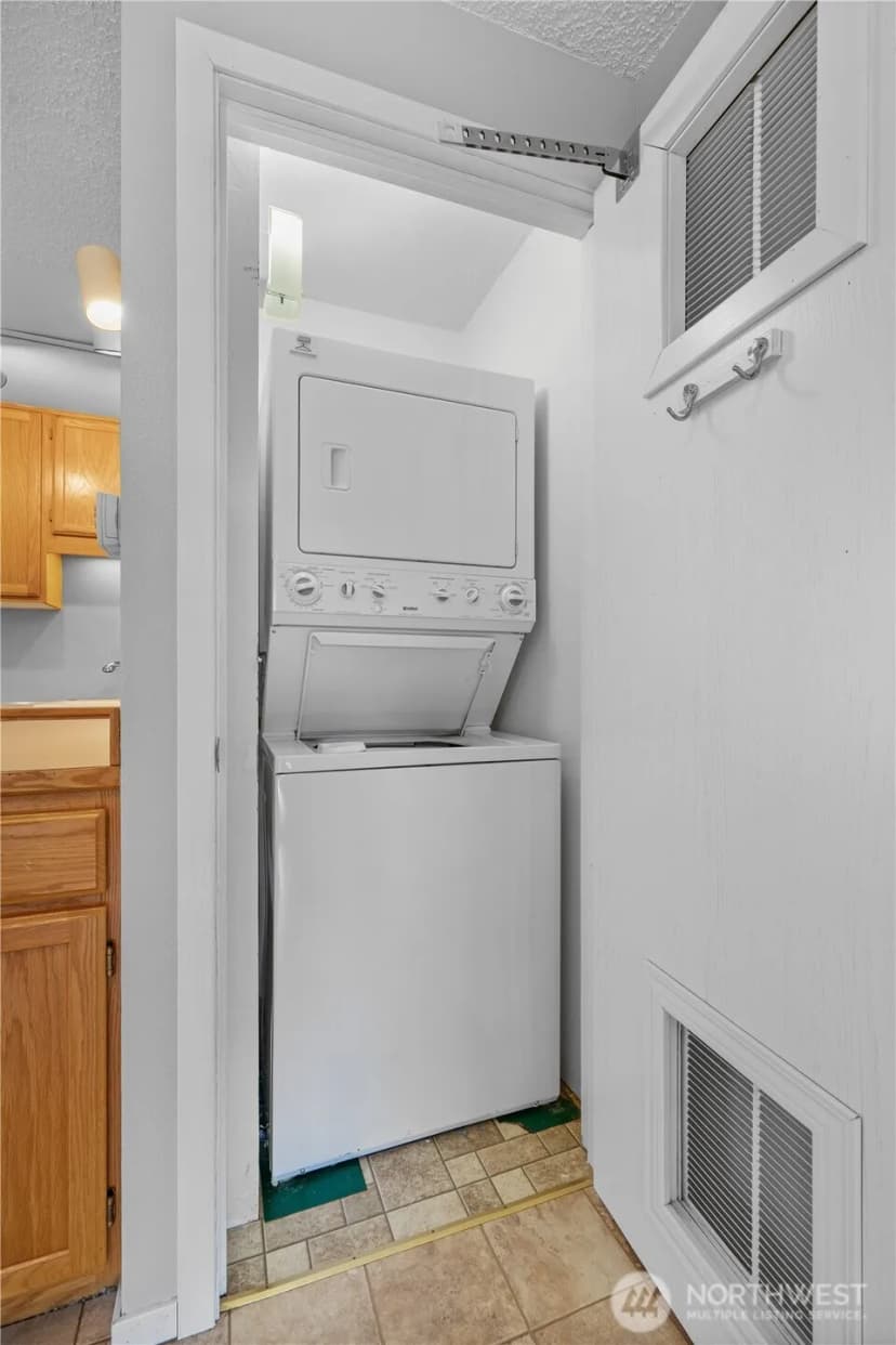 Property photo for 359 7th Street Se #2, Puyallup photo 18