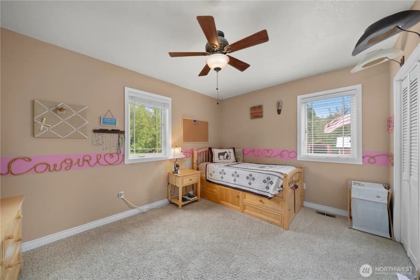 Property photo for 40122 268th Avenue Se, Enumclaw photo 14