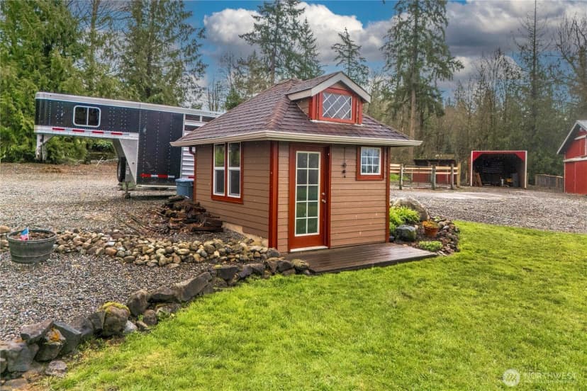 Property photo for 40122 268th Avenue Se, Enumclaw photo 36