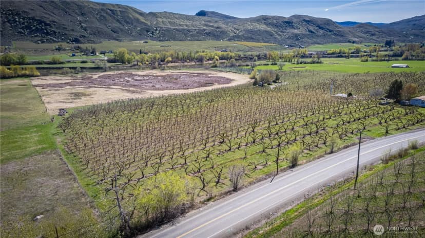Property photo for 1096 Highway 7, Tonasket photo 32
