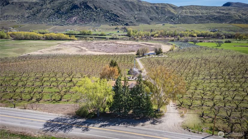 Property photo for 1096 Highway 7, Tonasket photo 31