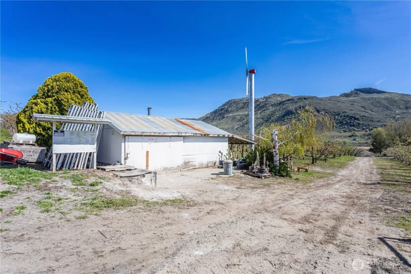 Property photo for 1096 Highway 7, Tonasket photo 25