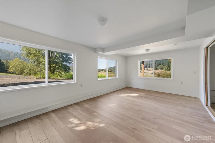 Property photo for 4955 South Pass Road, Sumas photo 24
