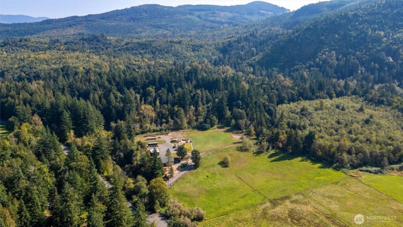 Property photo for 4955 South Pass Road, Sumas photo 32