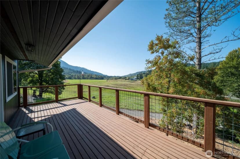 Property photo for 4955 South Pass Road, Sumas photo 39