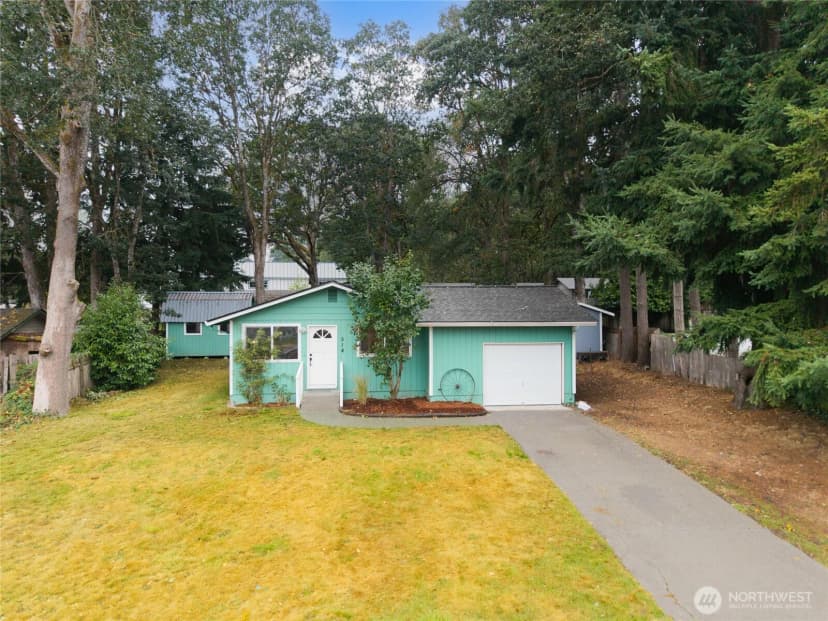 Property photo for 514 Se Pamela Drive, Lacey photo 2