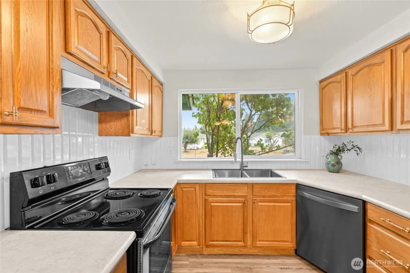 Property photo for 514 Se Pamela Drive, Lacey photo 11