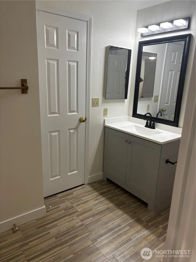 Property photo for 22810 30th Avenue S #a204, Des Moines photo 12