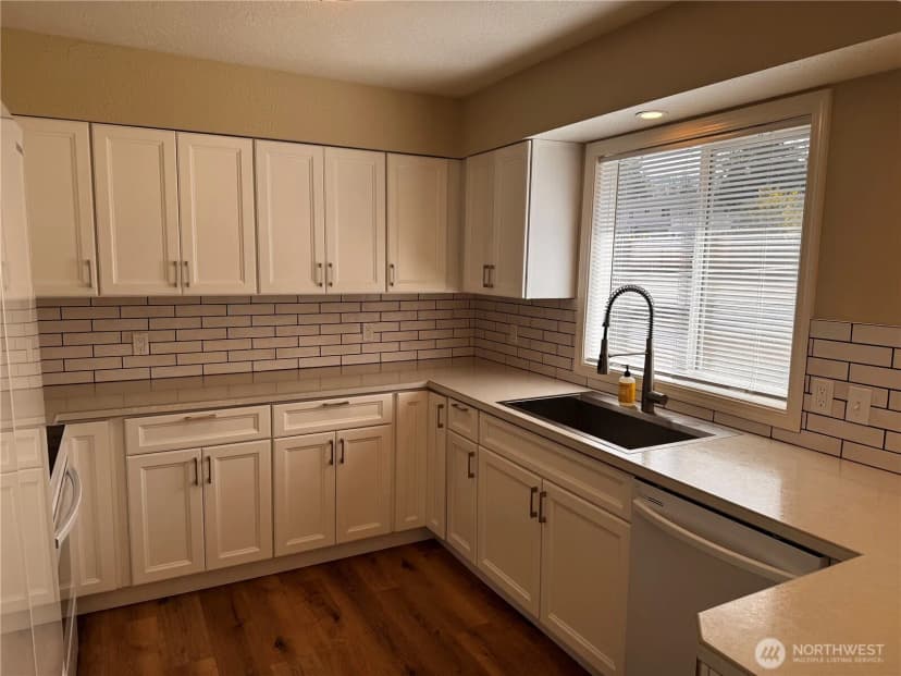 Property photo for 1230 W 18th Street, Port Angeles photo 17