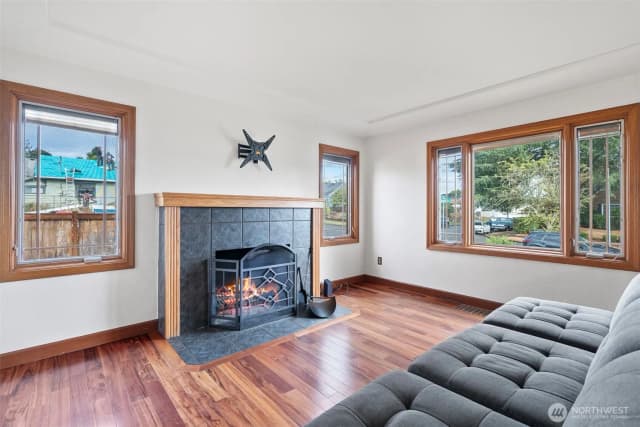 Property photo for 242 S 58th Street, Tacoma photo 2