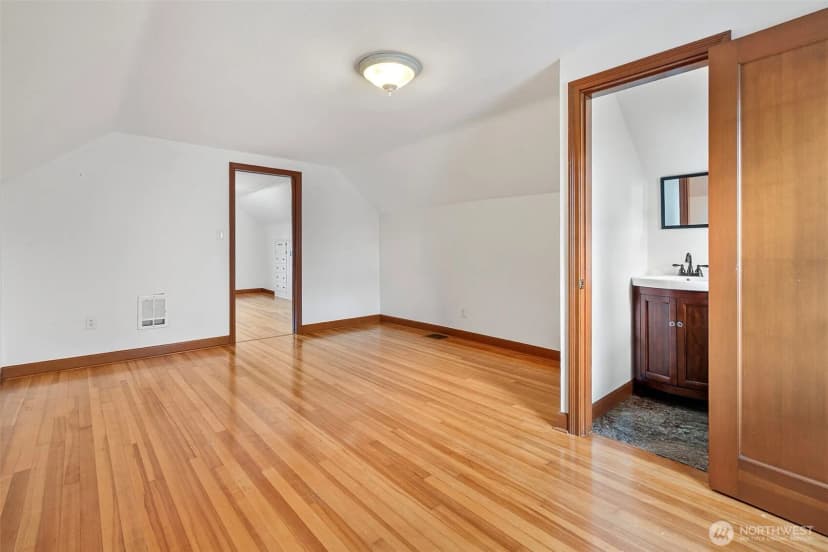Property photo for 242 S 58th Street, Tacoma photo 18