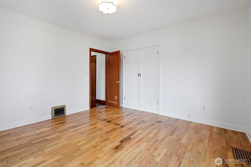 Property photo for 242 S 58th Street, Tacoma photo 13