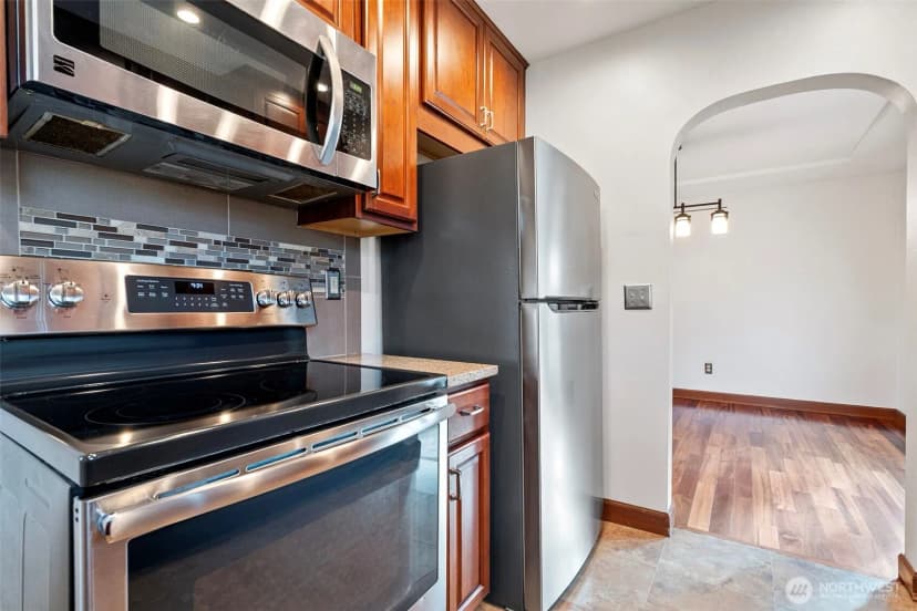 Property photo for 242 S 58th Street, Tacoma photo 9