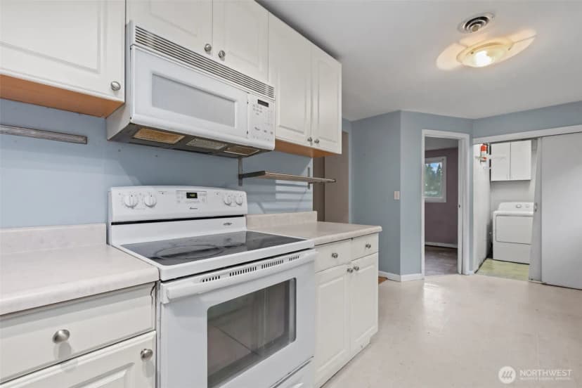 Property photo for 1011 Ne 158th Street, Shoreline photo 13