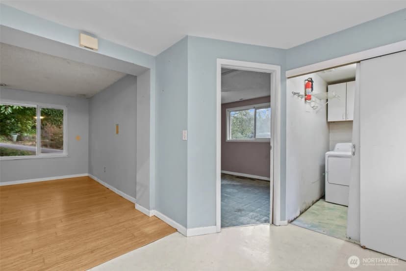 Property photo for 1011 Ne 158th Street, Shoreline photo 9
