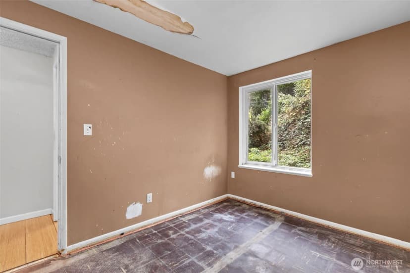 Property photo for 1011 Ne 158th Street, Shoreline photo 22