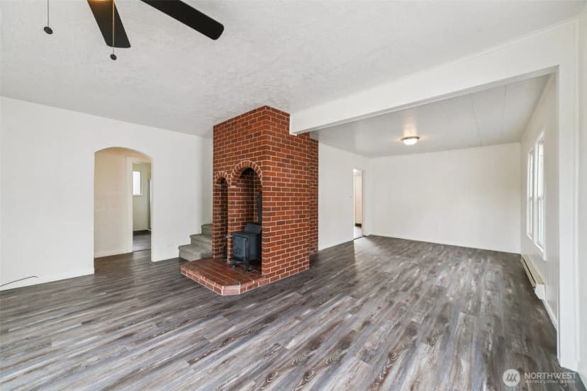 Property photo for 1602 Jefferson Street, Kelso photo 8