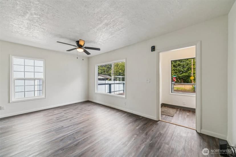 Property photo for 1602 Jefferson Street, Kelso photo 4