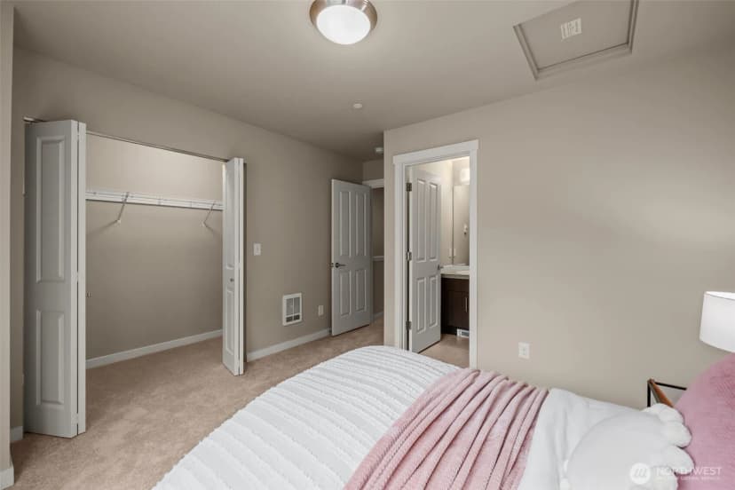 Property photo for 12925 3rd Avenue Se #d3, Everett photo 21