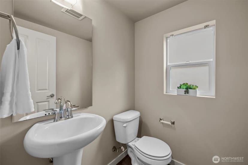Property photo for 12925 3rd Avenue Se #d3, Everett photo 14