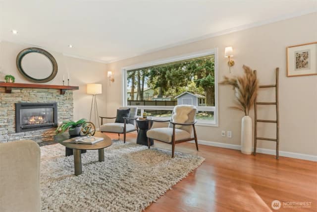 Property photo for 8514 Madrona Lane, Edmonds photo 4