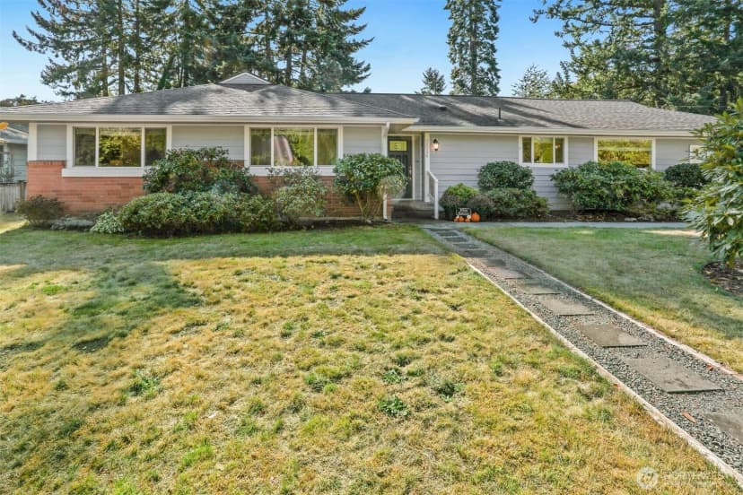 Property photo for 8514 Madrona Lane, Edmonds