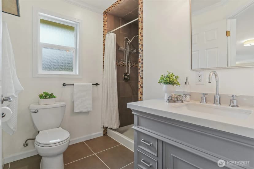 Property photo for 8514 Madrona Lane, Edmonds photo 28