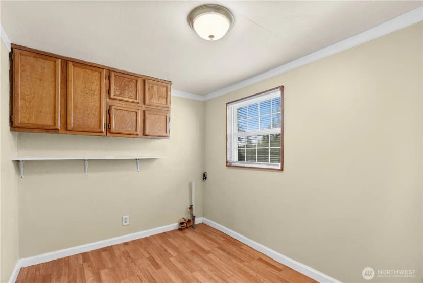 Property photo for 633 E Arcadia Street, Shelton photo 16