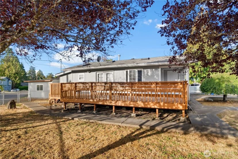 Property photo for 633 E Arcadia Street, Shelton photo 6