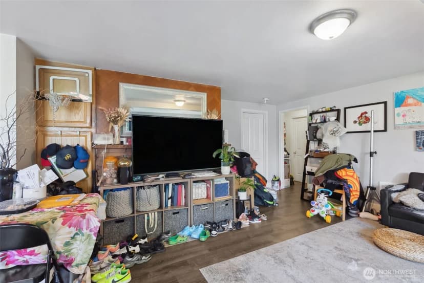 Property photo for 1306 S Bayview Street, Seattle photo 11