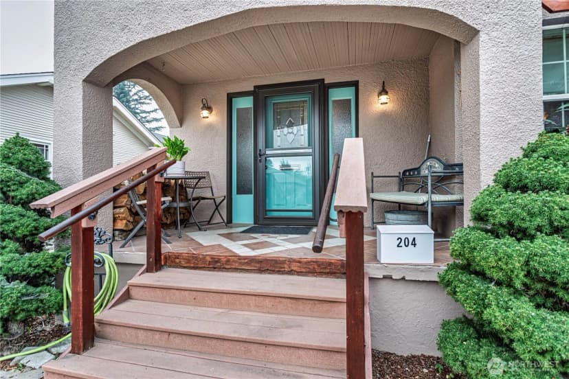 Property photo for 204 N Emerson Avenue, Wenatchee