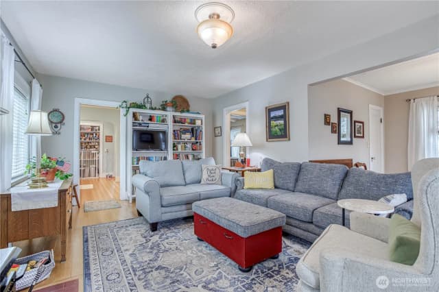 Property photo for 204 N Emerson Avenue, Wenatchee photo 3