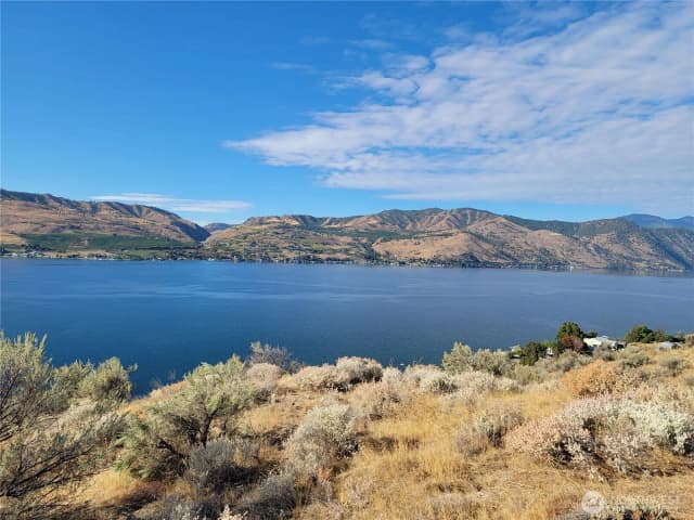 Property photo for 211 Viewland Way, Chelan photo 3