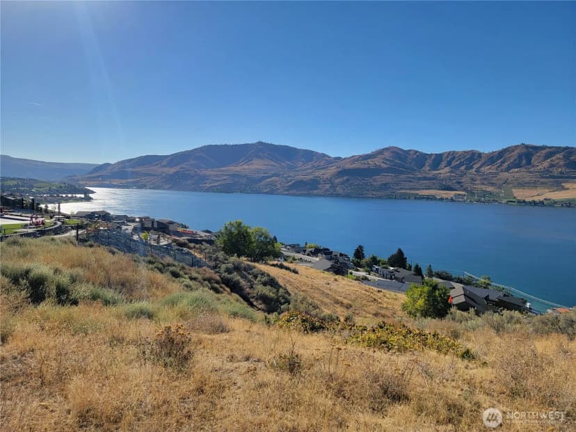 Property photo for 211 Viewland Way, Chelan
