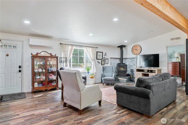 Property photo for 124 Vineyard Lane, Winlock photo 4