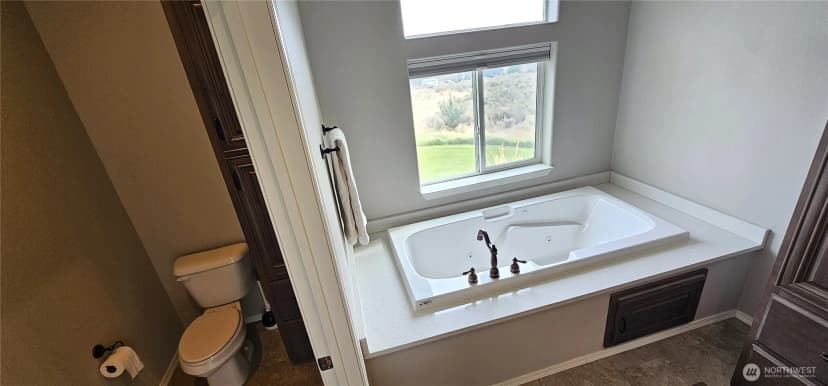 Property photo for 435 Maringo Road, Ephrata photo 27