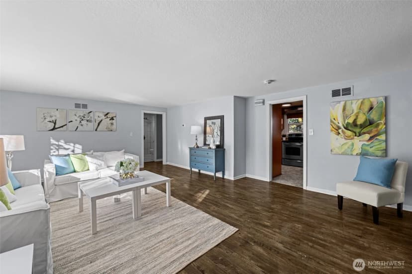 Property photo for 15220 12th Avenue Ne #15220, Shoreline photo 5